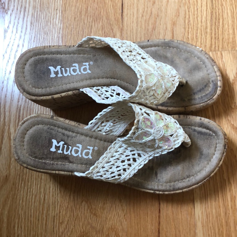 Mudd sandals